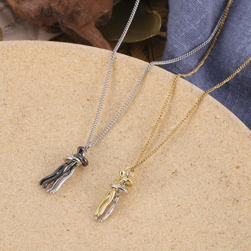 Couple Hug Necklace Lovers Hugging Pendant Valentine'S Day Couple Gift Love Style Gift For Wife