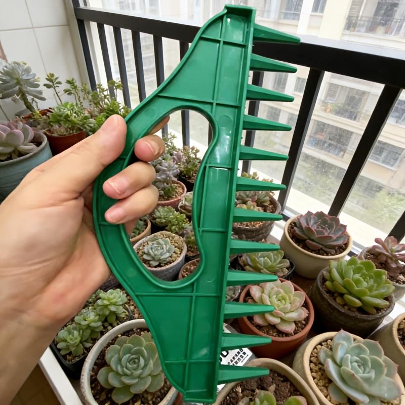 1PC Multi-tooth Garden Rake, High-quality Plastic, Fine Comb Teeth Can Easily Rake Soil
