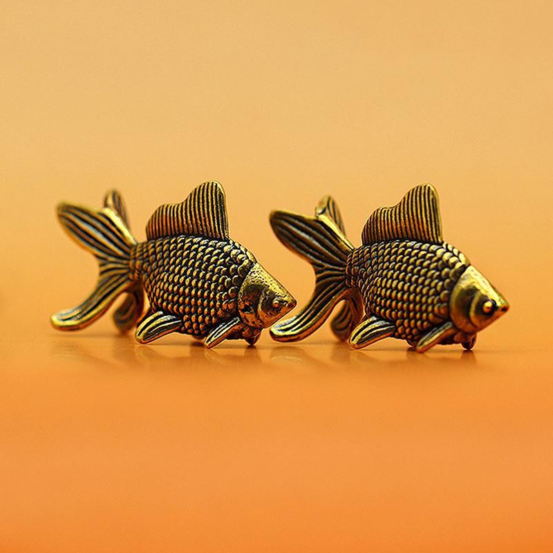 Goldfish Figurines Retro Brass Lucky Animal Statue Ornament Home Decor Desk Decoration Creative Crafts Cute Gifts