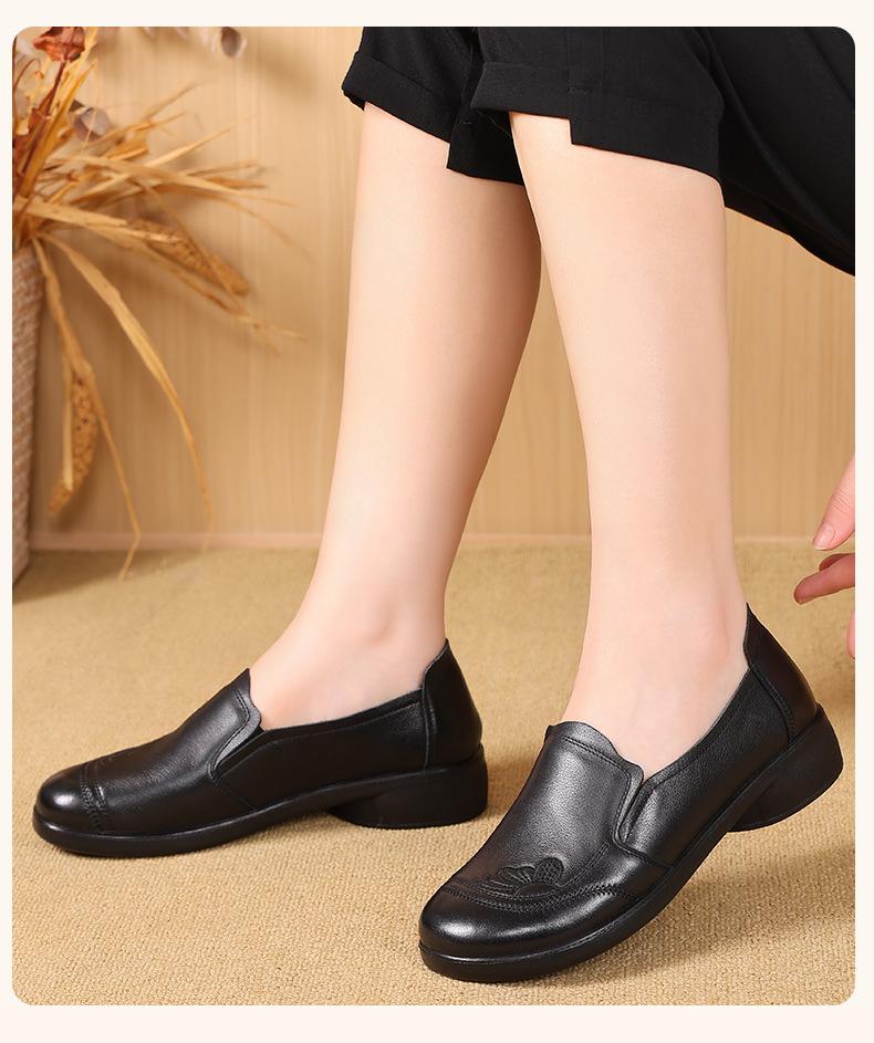 Genuine Leather Soft Sole Slip-on Shoes for Women, Non-slip, Comfortable, Plus Size, Autumn Style - Model 801319