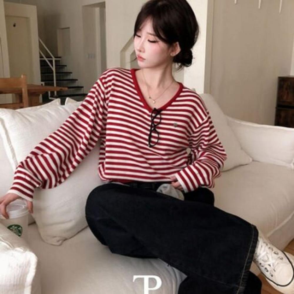 The Pink Loose Fit Pendant Stripe Knit