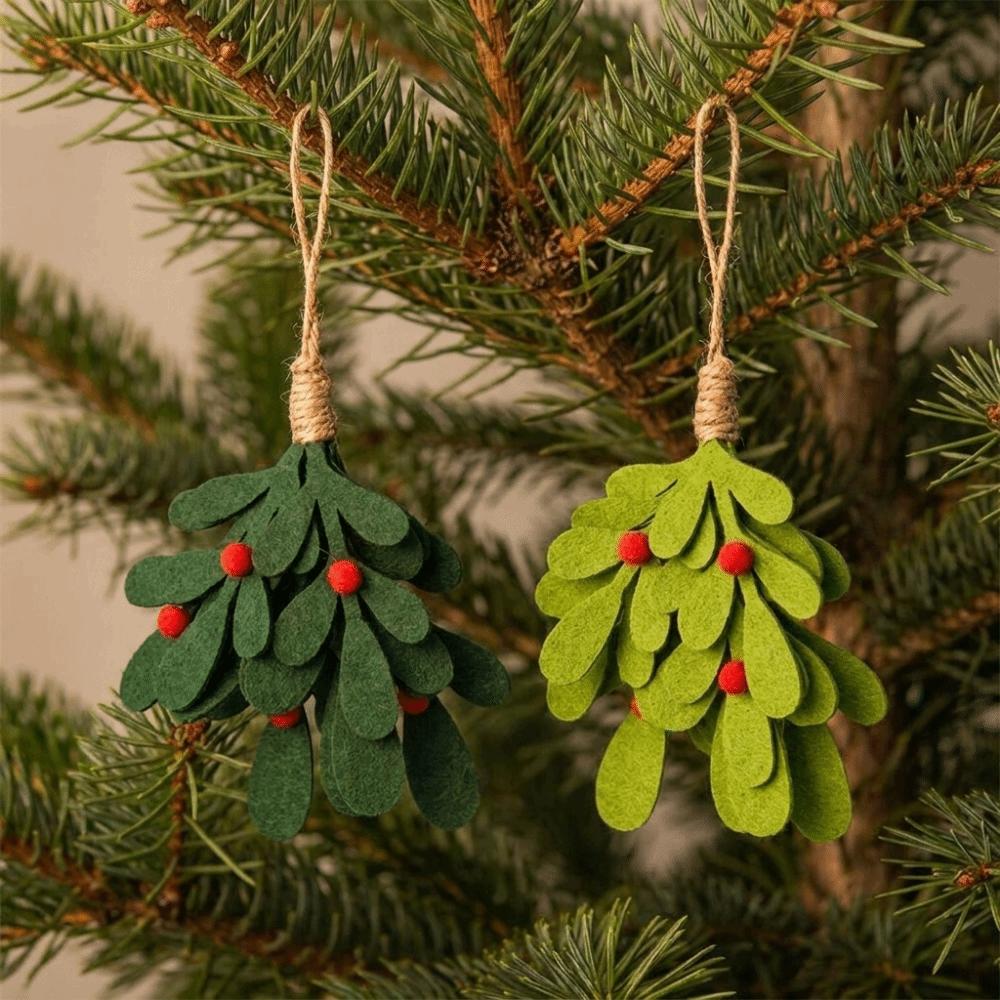 Non-woven Christmas Leaf Branch Pendant Lightweight Green Christmas Leaf Decoration with Red Berry Accent