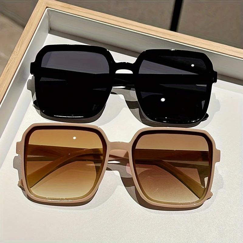 Extrem Große Stylische Sonnenbrille für Damen mit Quadratischem Plastik-Dekor für den Täglichen Gebrauch und den Außenbereich