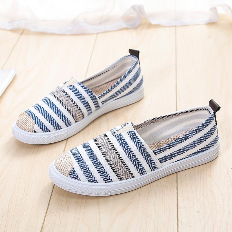 Fashion Shoes Women's Summer Mesh Breathable Flat Shoes Ladies Comfort Light Sneaker Socks Women Slip on Loafers