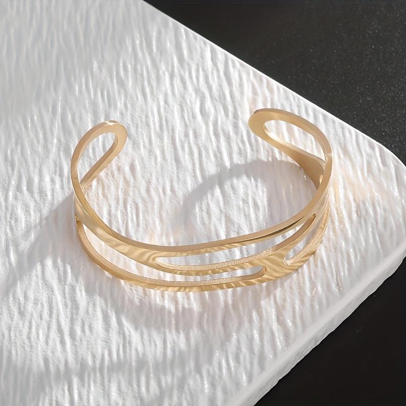 

Полый трехслойный регулируемый браслет из нержавеющей стали, простой и модный, подходит как для мужчин, так и для женщин золотой