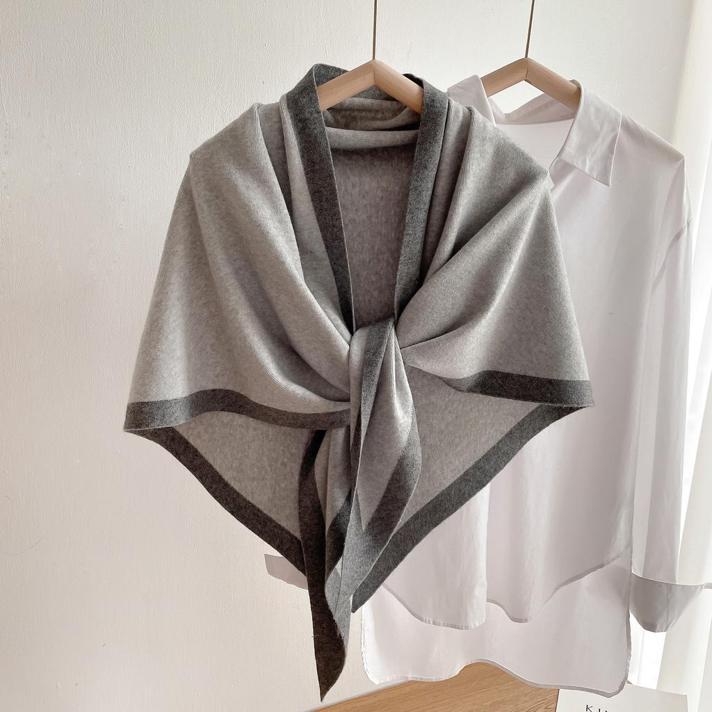 Autumn and Winter Fashion New Women's Neck Wrap Wool Blended Triangular Shawl Female Thickened With Knitted Warm Shoulder