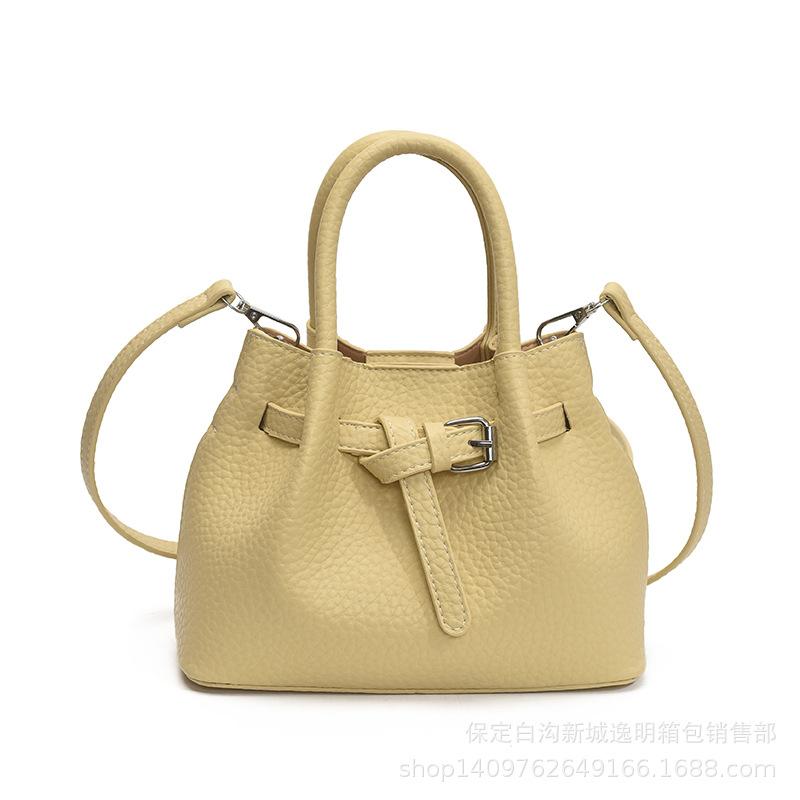 Premium Sense Portable Bucket Bag Women's 2025 New Trendy Summer Fashion Shoulder Bag Texture Vegetable Basket Messenger Bag