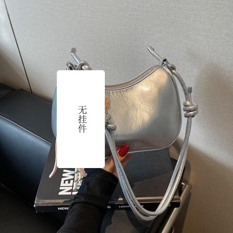 

Маленькая сумка высокого класса женская лето 2025 новая модная нишевый дизайн сумка-мессенджер женская сумка на плечо серебряный
