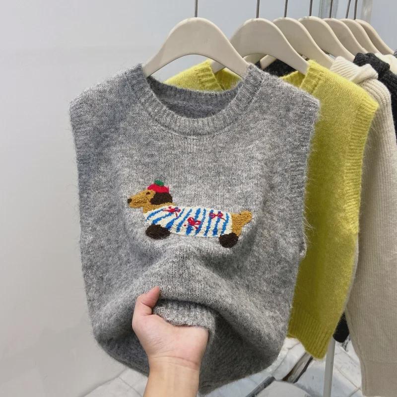 Women's 2025 Spring Cartoon Dachshund Knitted Sleeveless Vest - Western Style Waistcoat Sweater