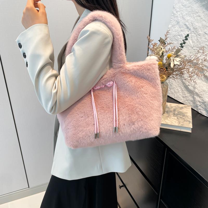 Puffer Handbag Women's Bag Faux Fur Shoulder Bag Autumn Winter Plush Tote Bag Casual Fuzzy Large Capacity Shopping Bag 2023 New