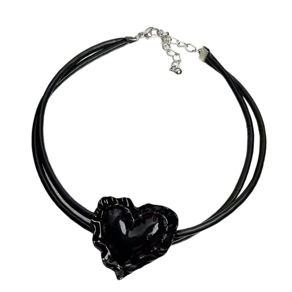 Elegant PU Leather Heart Pendant Necklace Handmade Choker Adjustable Length Clavicle Chain Jewelry for Women Girls