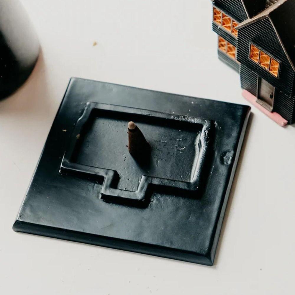 Halloween Black Witch House Incense Burner Resin House Shape Rustic Chimney Hut Incense Incense Cone Burner