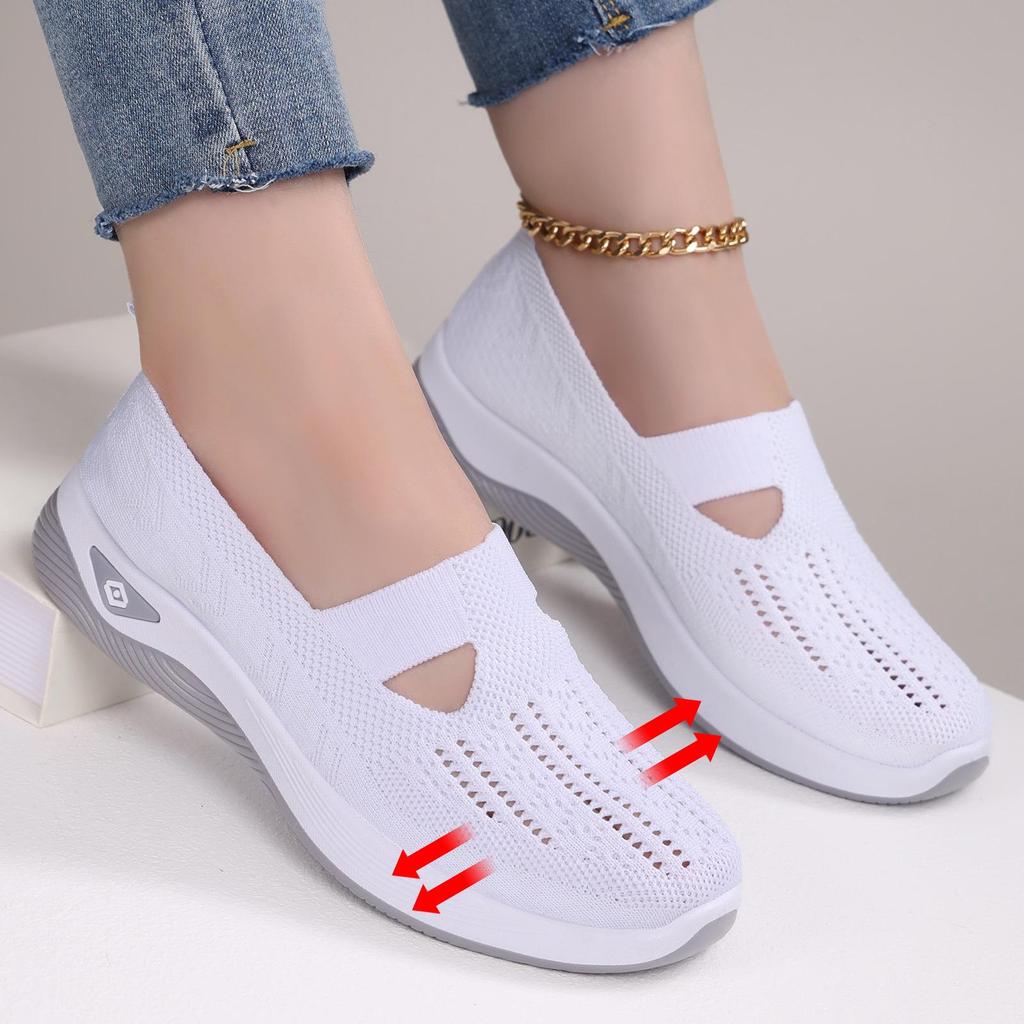 Women's Large-Size Breathable Mesh Shoes with Soft Soles for Comfort