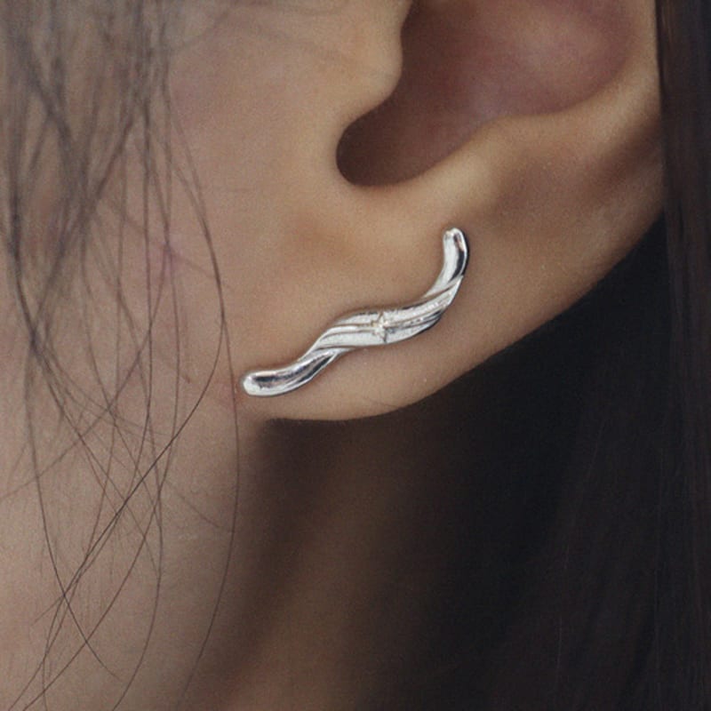 M.atur Flow Moment Earring 01