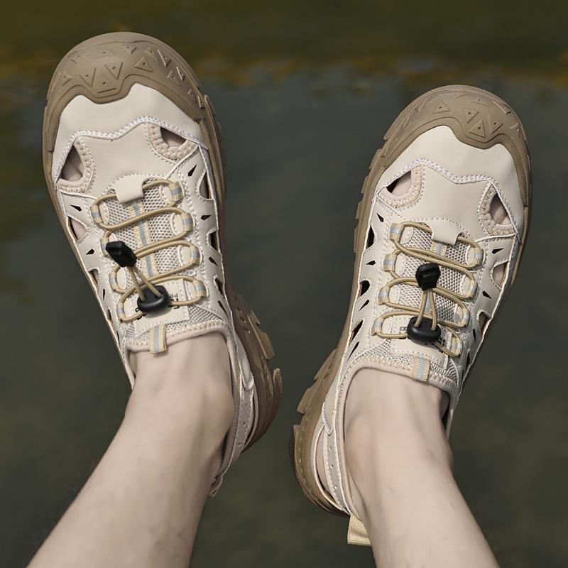 Mode Handgefertigt Dicksohlige Zehenbox Atmungsaktive Sandalen Leichtgewichtige Herren Strand Freizeitsandalen Ausgeschnittenes Leder Outdoor Campingschuhe