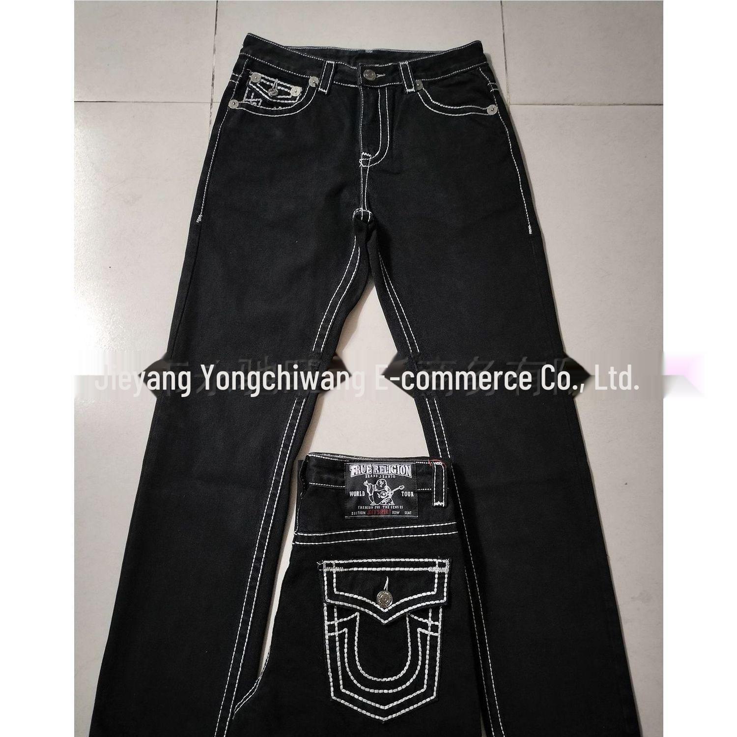 

«Мужские черные джинсы прямого кроя с яркой белой строчкой от американского модного бренда» S чёрный