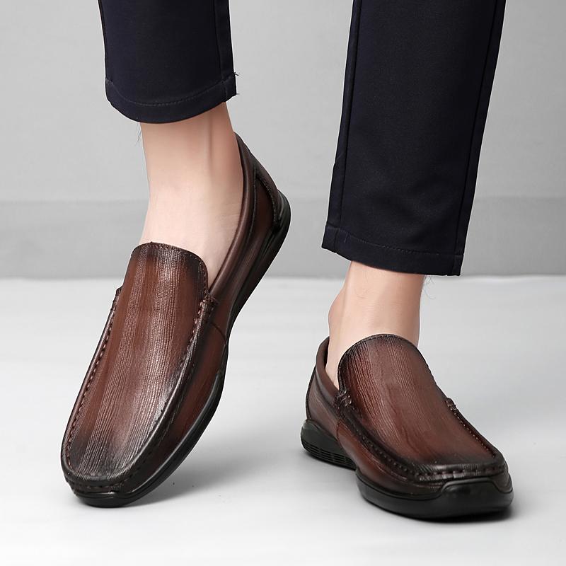 Fashion Soft Sole Male Flats Moccasin Casual Shoes New Men Dress Shoes All-match Loafers Men's Genuine Leather Slip-on Walking Shoes