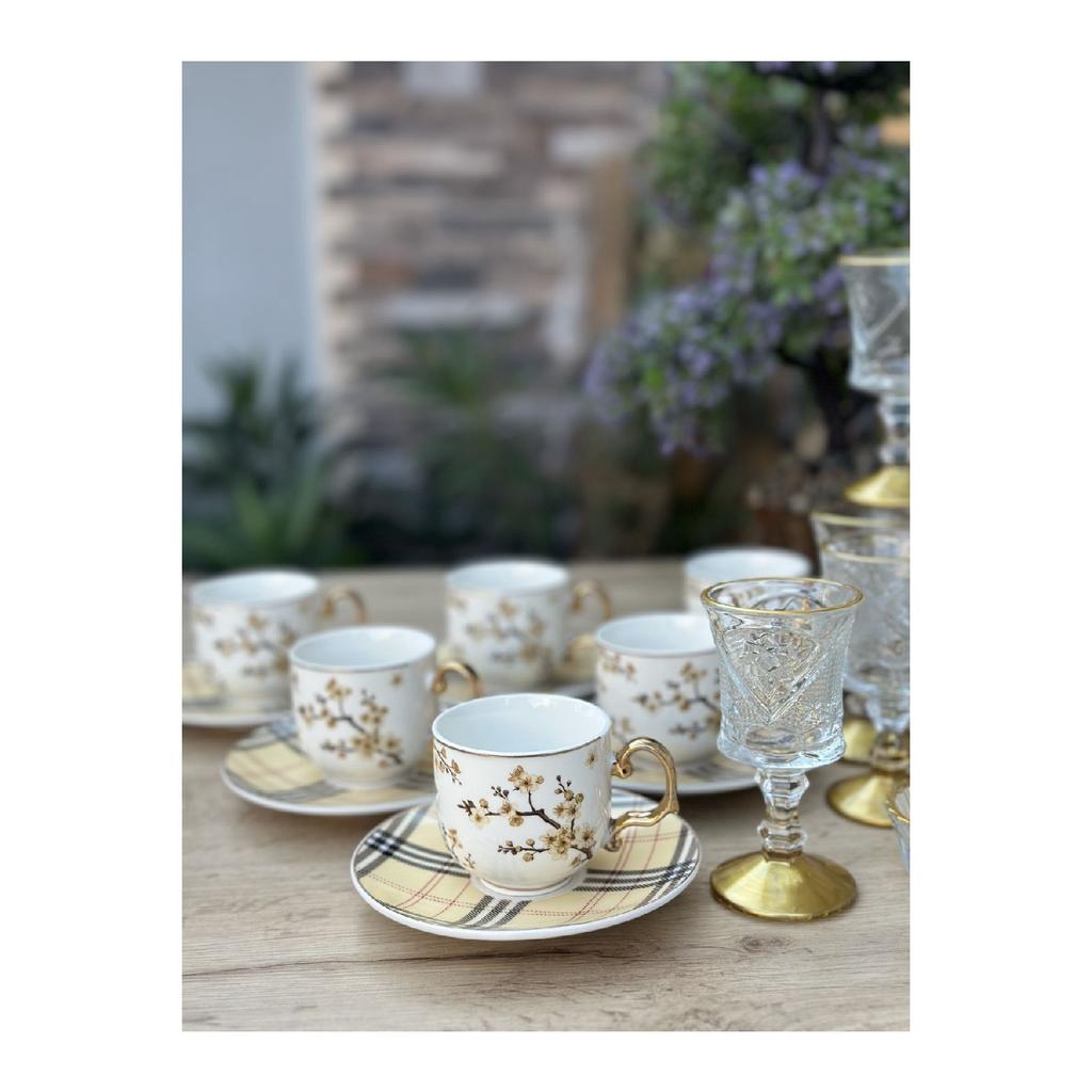 Set de prezentare cafea din portelan 25 bucati (galben)