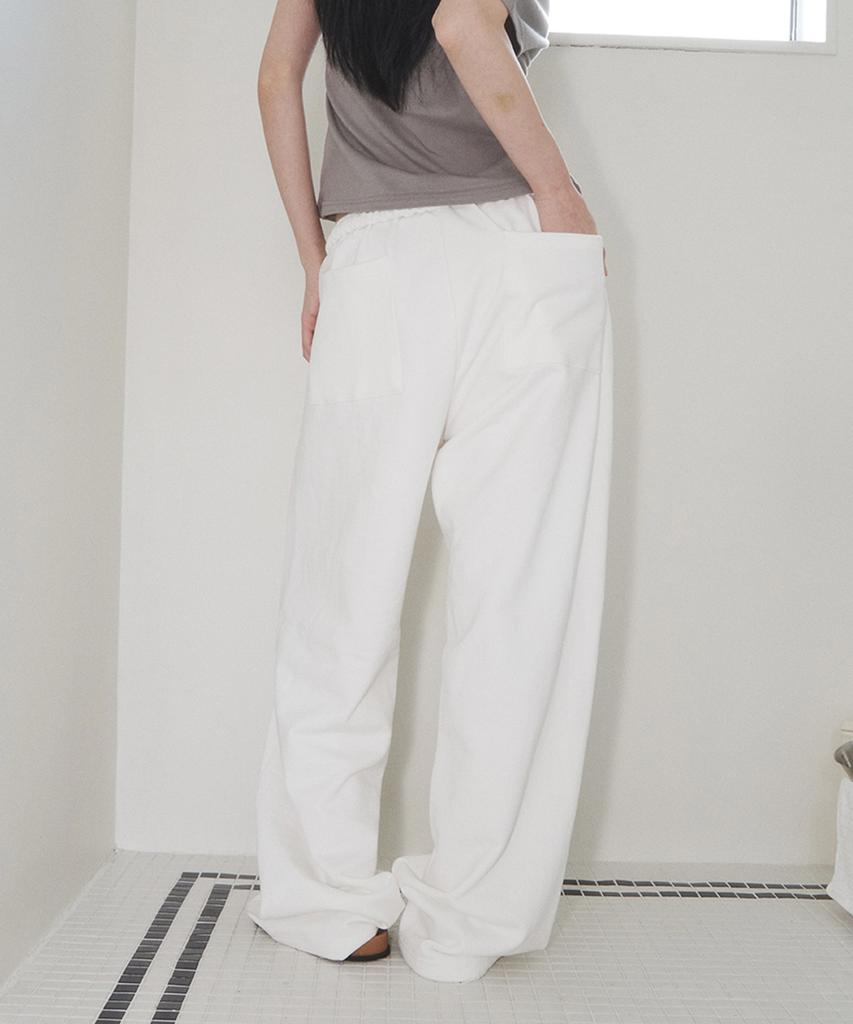 Seuteulaipeumagalin Margarine Logo Wide Sweatpants White