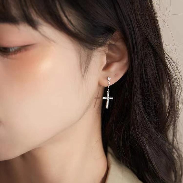 925 Sterling Silver Cross Diamond Stud Earrings for Women - High-End Cold Style