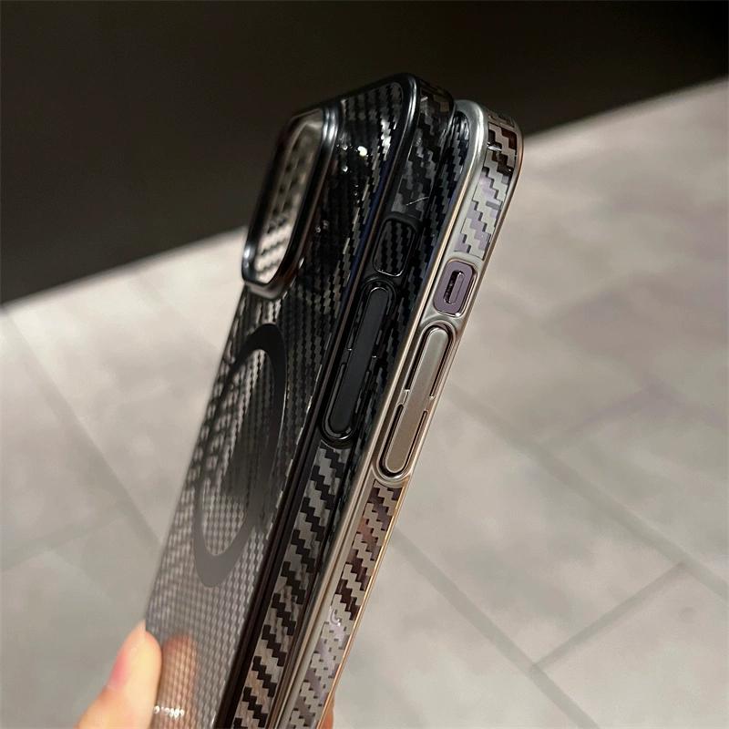 Luxury Plating Carbon Fiber Texture Wireless Charge Magnetic Case for iPhone 15 14 Plus 13 12 Pro Max Ultra Thin Magsafe Cover