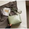 Spring and Summer Popular Small Bags for Women's New Fashion Versatile Messenger Bags, High-end Portable Bucket Bags