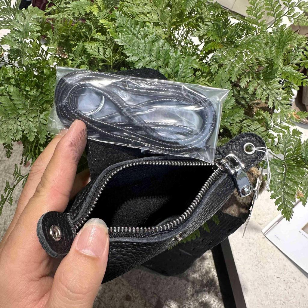 Women's Genuine Leather Coin Purse - Exquisite Portable Cowhide Clutch with Zipper