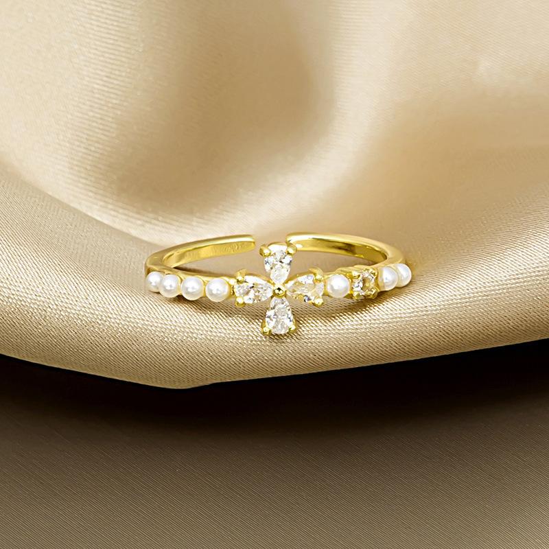 Temperament Simple Design Sense Niche Ring, Fashionable Personality High Sense Diamond Ring Women
