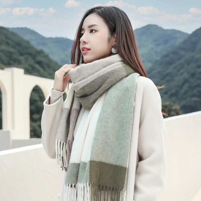 Pure wool plaid scarf women's winter versatile new gift thickened warm scarf cashmere shawl high-end