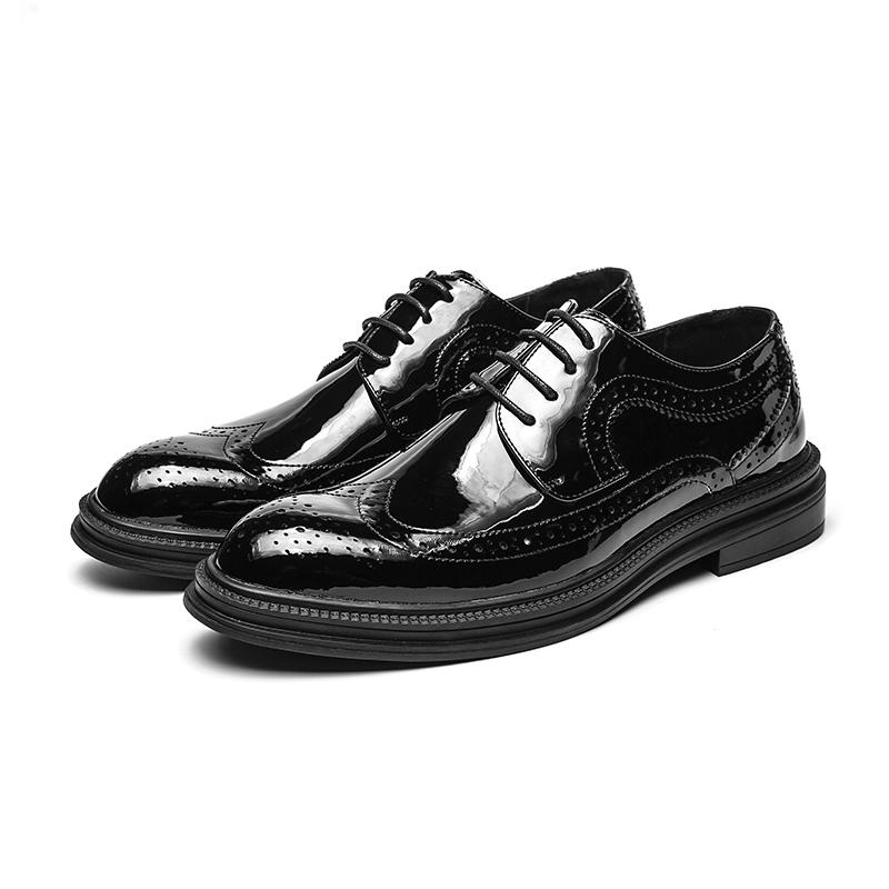 Fashion White New Brogues Shoes Men Formal Italian Brand Business Shoes Men Oxford Leather Wedding Dress Elegant Shoes for Men Gentleman