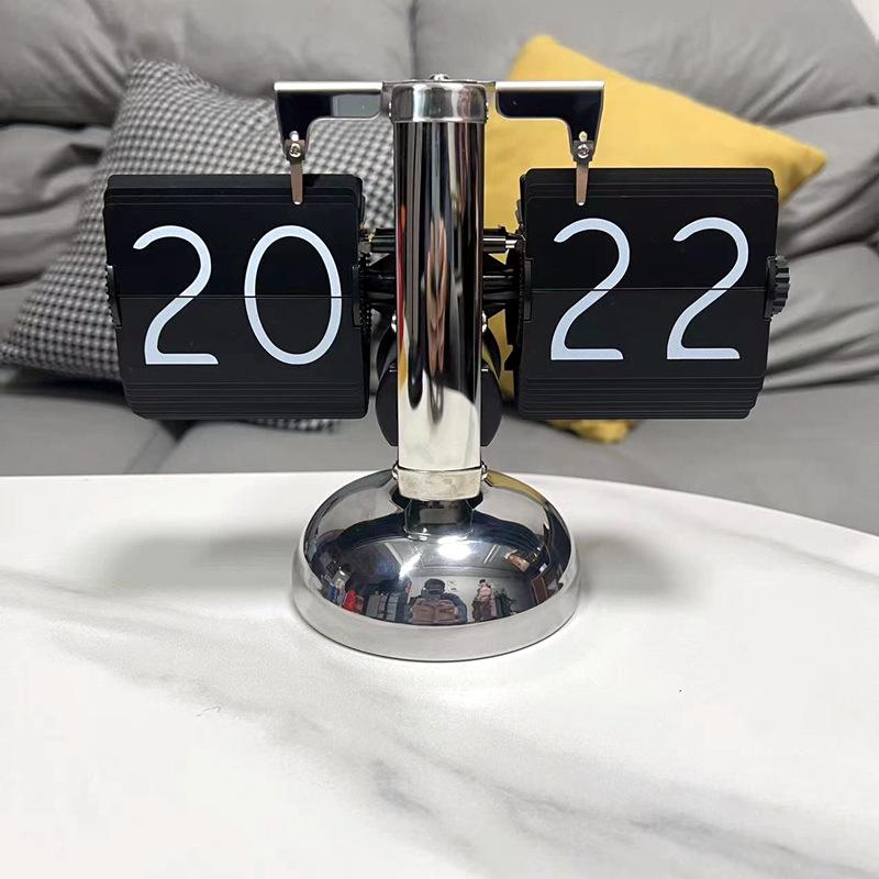 European Retro Flip Clock: Simple Desktop & Wall Design