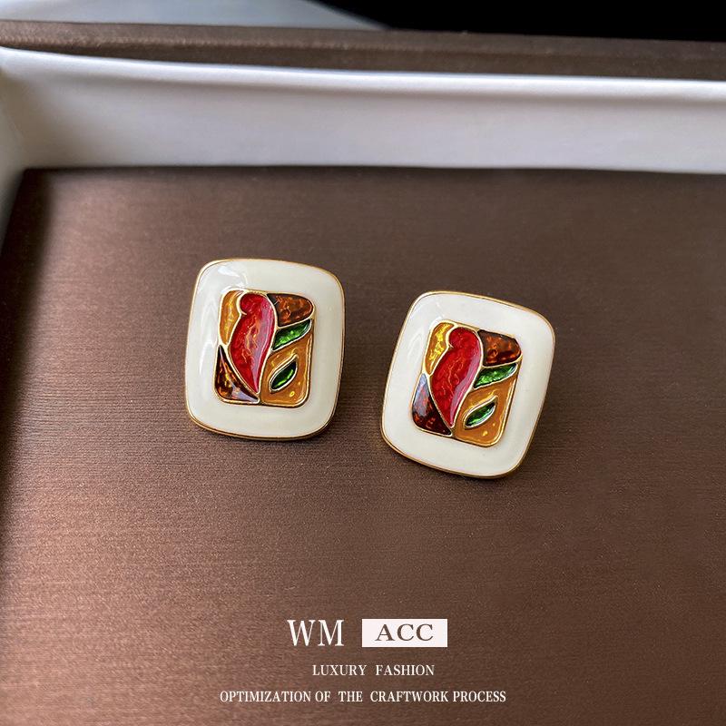 

Винтажные серьги высокого класса в стиле ретро, легкая роскошь