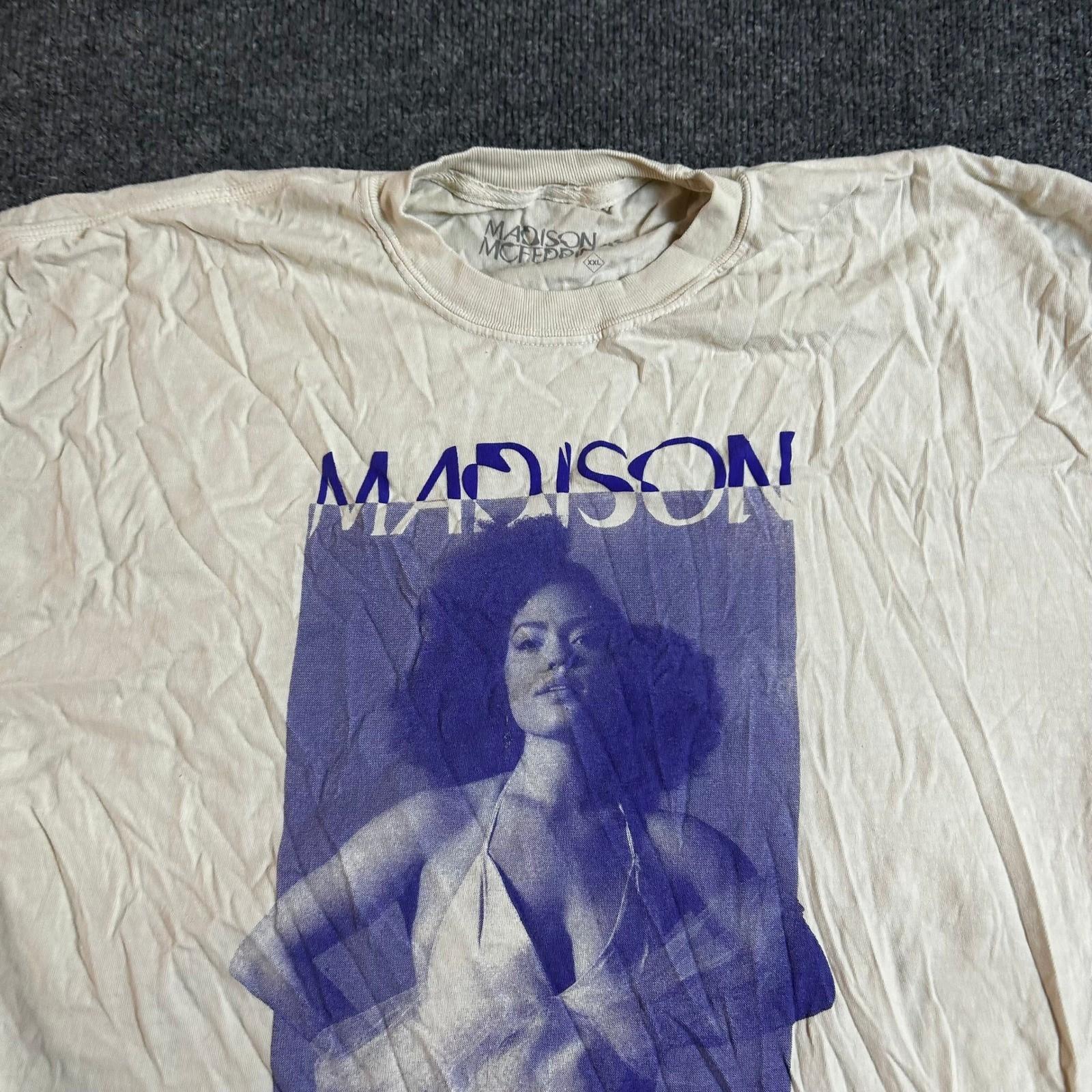 Madison McFerrin T-Shirt Unisex XXL Tan Graphic Purple Photo Print Short Sleeve XL