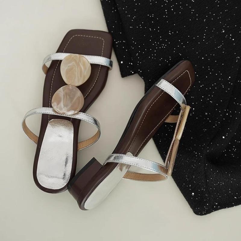 New Style Shoes: Niche Square-toed Soft Leather Shoes for Women with Low Heels