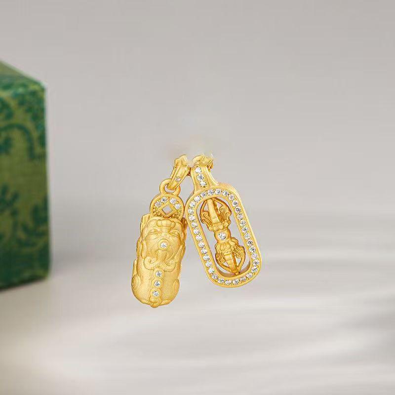 Gold Pixiu Vajra Halskette: Diamantanhänger, mehrreihige Schlüsselbein-Kette für Freundin, Wei Xue Stil.