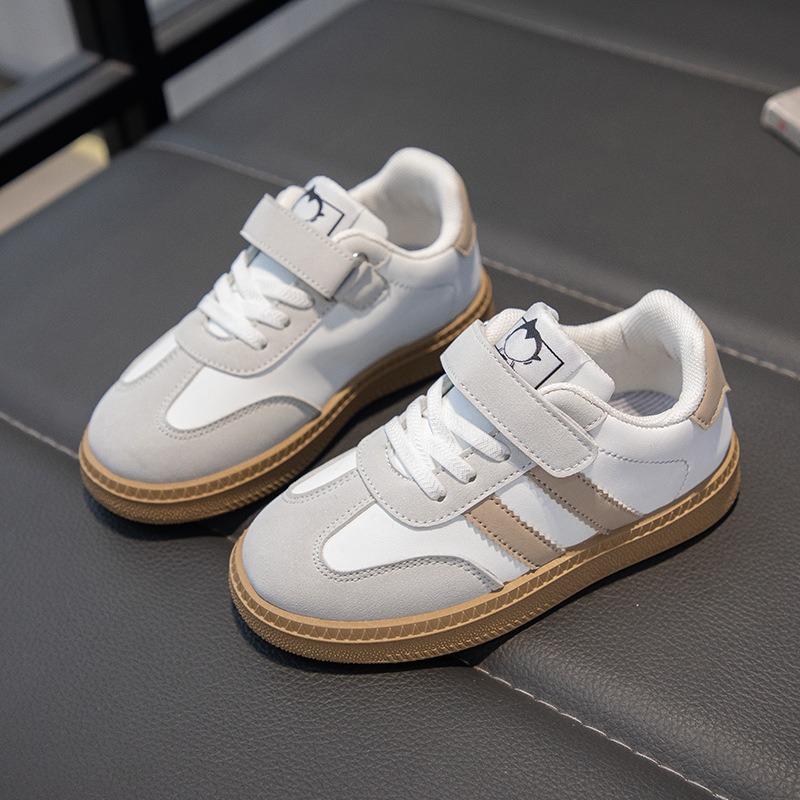 Children's Sports Shoes Spring and Autumn New Boys' Versatile Non-slip Breathable Student Board Shoes Children's Soft-soled German Training Shoes