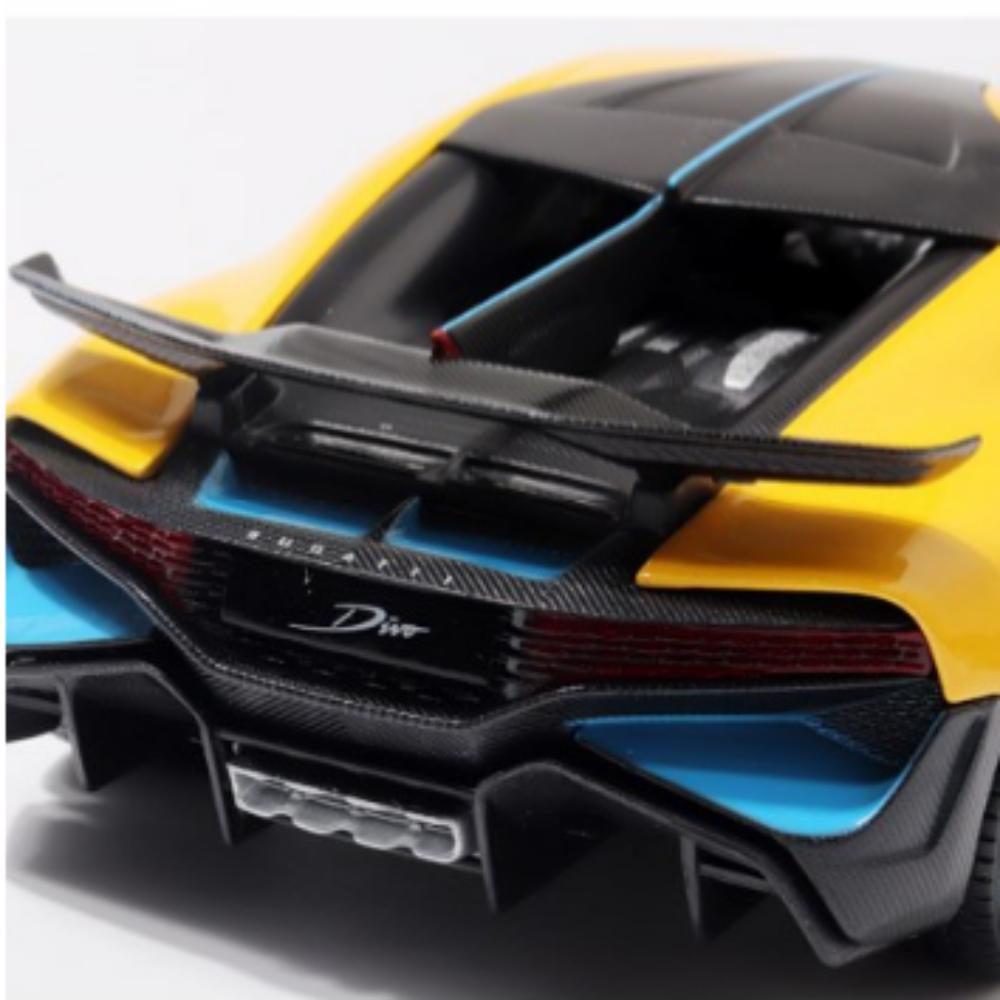 Maisto 1:24 Bugatti Divo Car Diecast Alloy Model, Yellow, 1 Piece