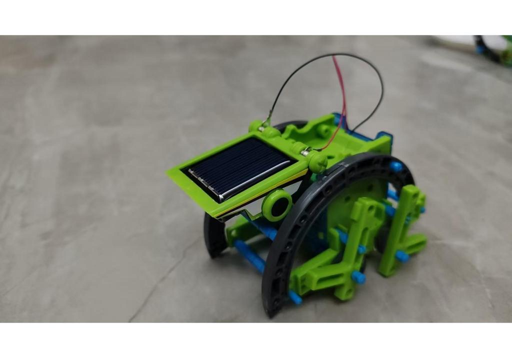 12-in-1 Solar Robot Science Kit: Educational DIY Toy for Kids