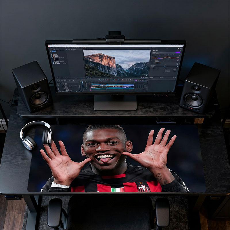 Rafael Leao Mouse Pad, Large Gaming Desk Mat, Non-slip XXL Mousepad for Laptop & Tablet, Mini PC Playmat with Stitched Edges