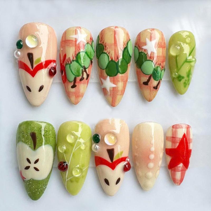24PCS Cartoon Apple Almond False Nails Fresh Green Fruit French French Sweet Star Plaid Patterns Press on Nails Wearable Ins Tip