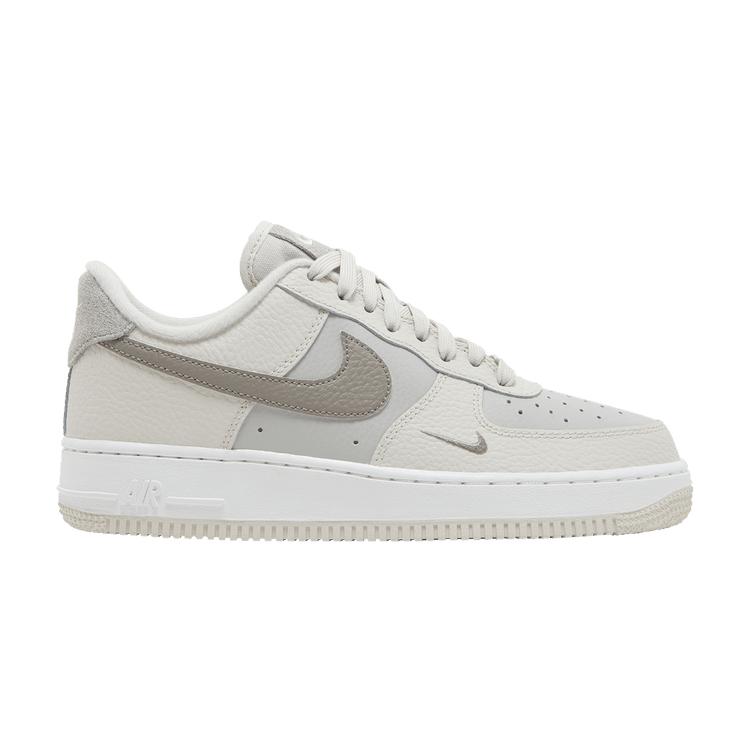 Nike Wmns Air Force 1 Low  07  Moon Fossil  38