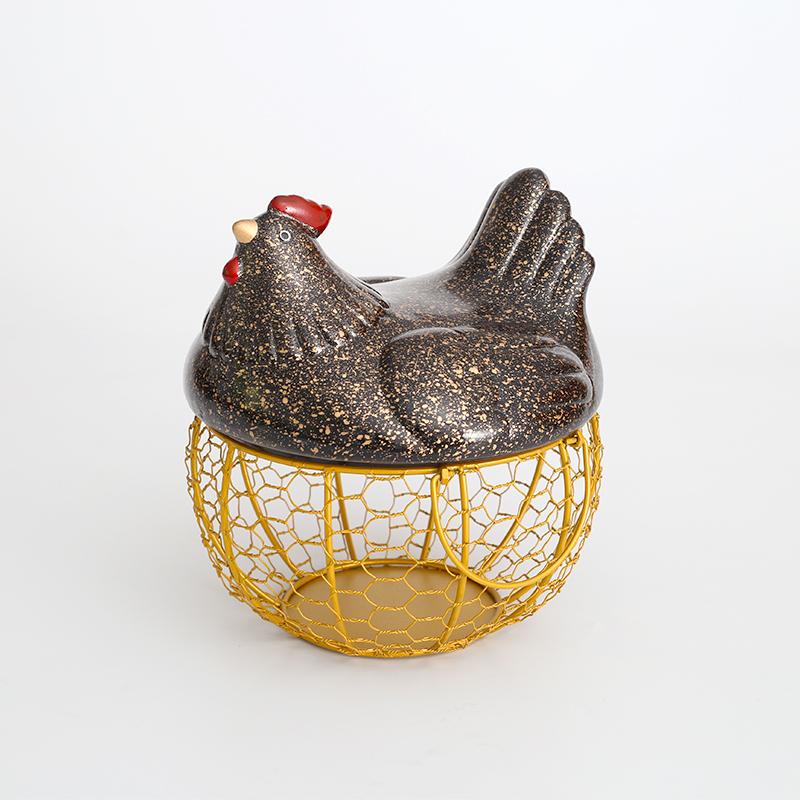 Керамика Кованая железная корзина для хранения Бытовые украшения Входная столешница Хранение Орнамент Курица Бакалея Металлическая корзина золотой 7119₽