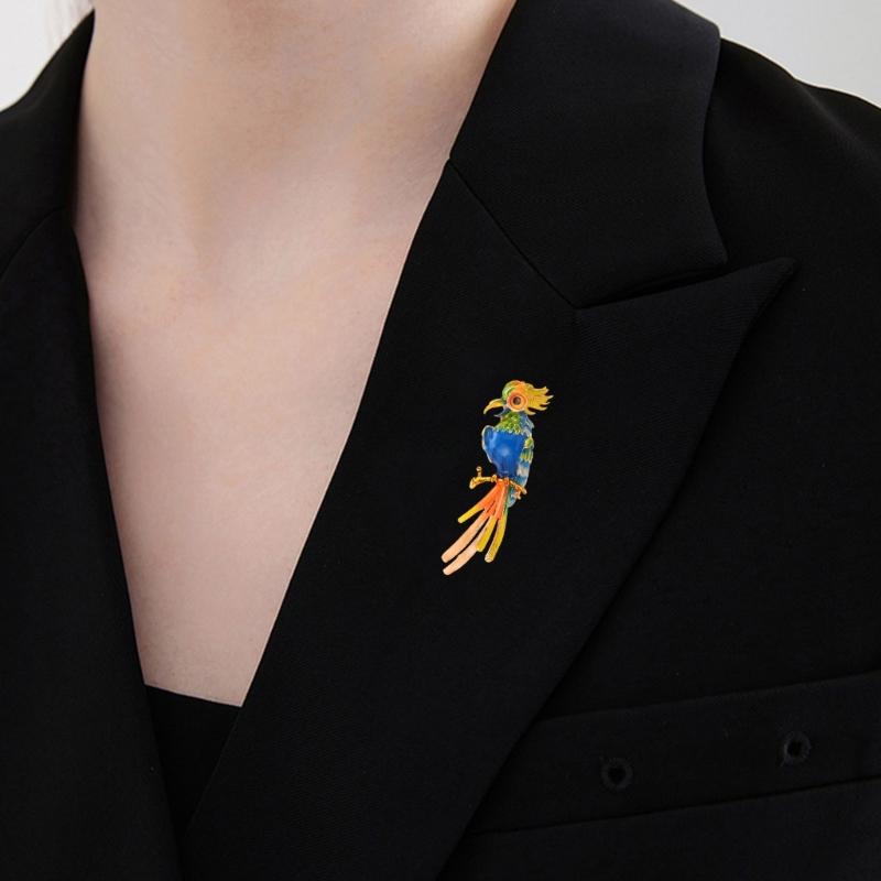 Multipurpose Fun Sophisticated Parrot Brooch Elegant Designs Portable Fashion Accessory for Performers Daily Outfit