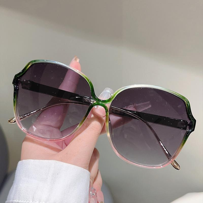 Oversized Round Sunglasses Women Vintage Stylish Gradient Deocr Shades Trendy Brand Design Candy Color Rim Sun Glasses