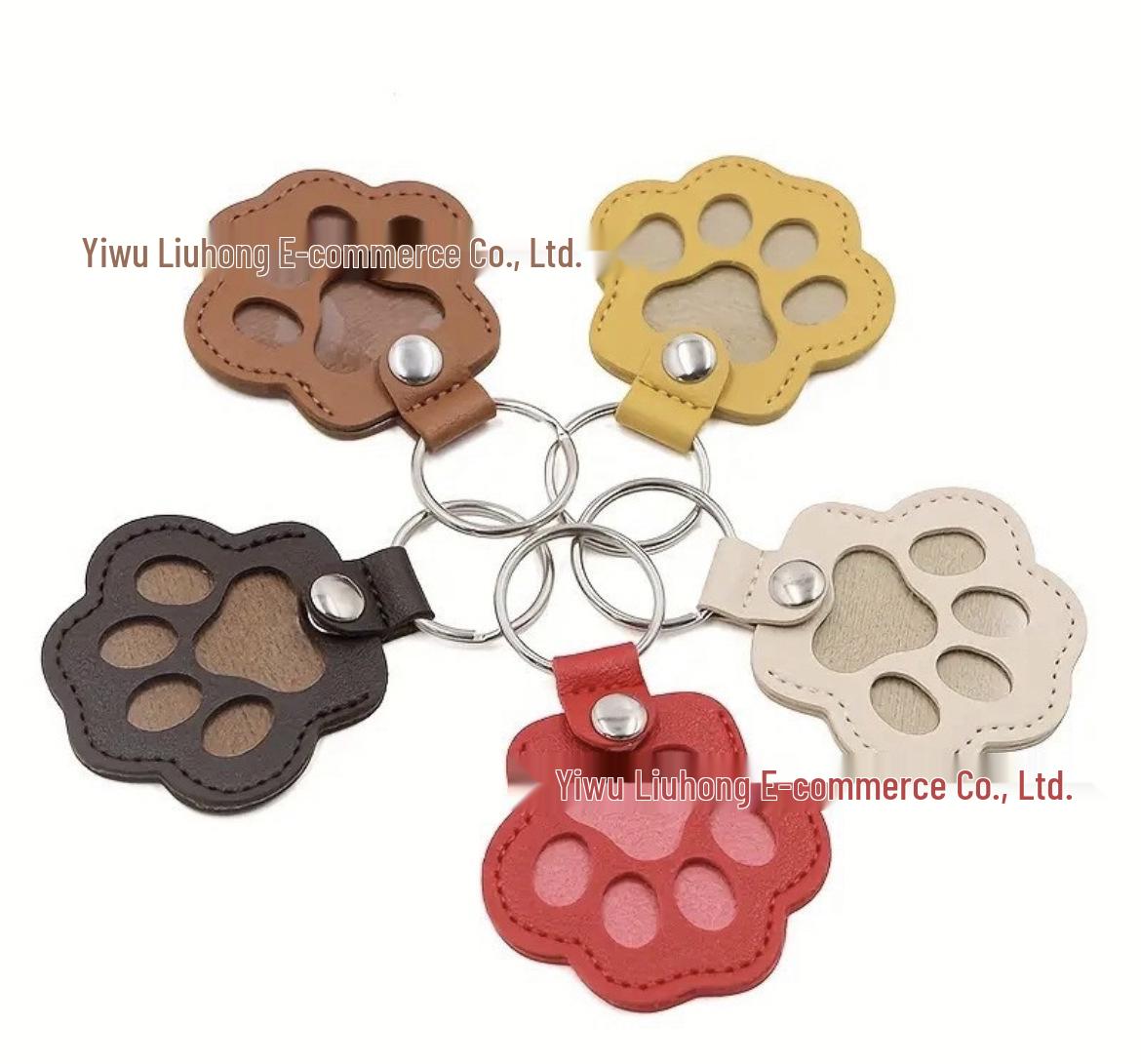 

Cat Paw Print Leather Keychain: Cute Cartoon Pet Hair Storage Protective Case темно-коричневого