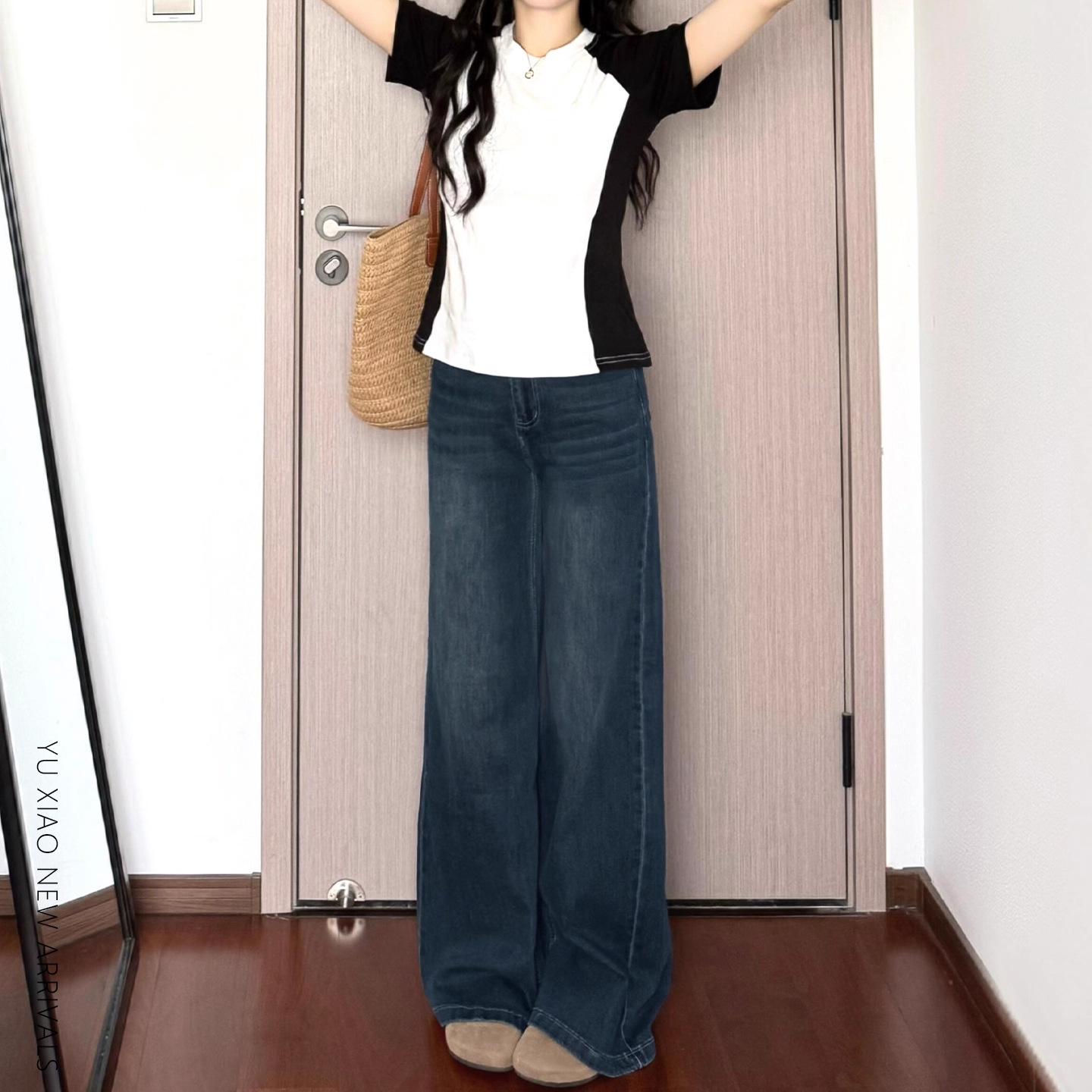 

Blue-Gray High-Waisted Plus Size Straight-Leg Jeans for Women - Loose Fit, Slimming Wide-Leg, Perfect for Autumn L