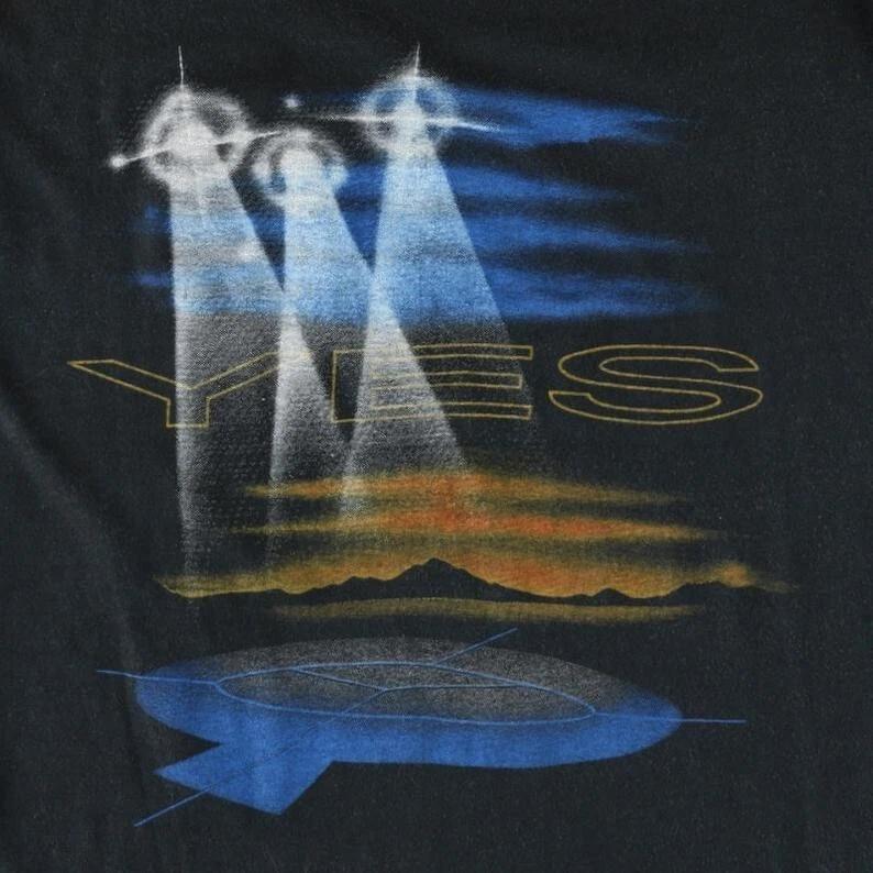 

1984 Yes 90125 Tour 99 Concert Black Men S-234XL T-shirt E1141 3XL