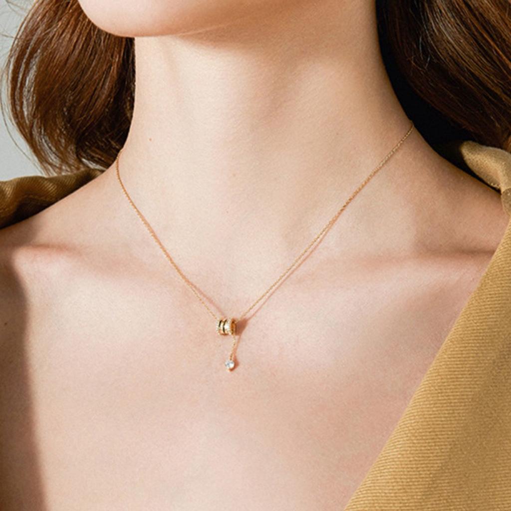 Elegant Barrel Pendant Lariat Necklace Sparkling Accent Stone Minimalist Adjustable Jewelry for Women