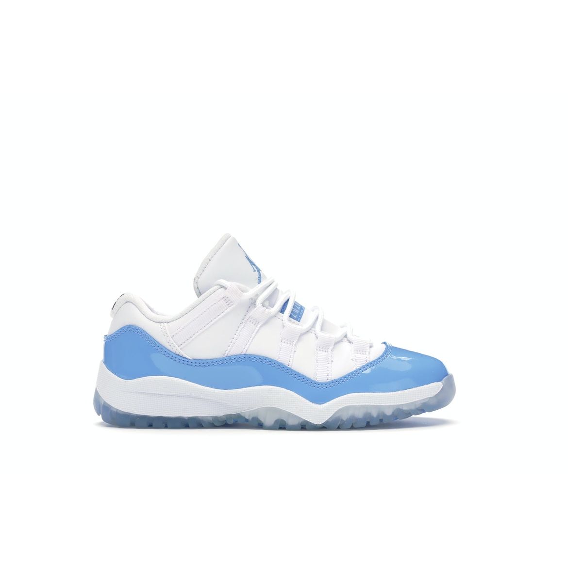 

Детские кроссовки Air Jordan 11 Retro Low BP UNC Белый Университет-Синий-Черный 505835-106