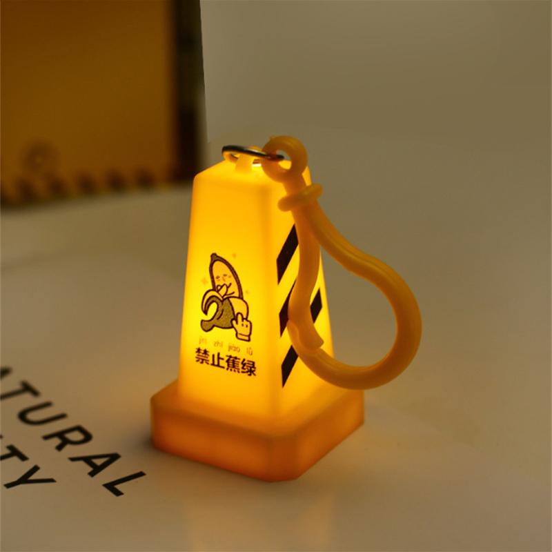 

Ночник Миниатюрный Безопасный Дорожный Конус Игрушки Ночник Сумка Украшения Лампа Милый Брелок Лампа Сумка Лампа Подарок Светодиодное Освещение 2025